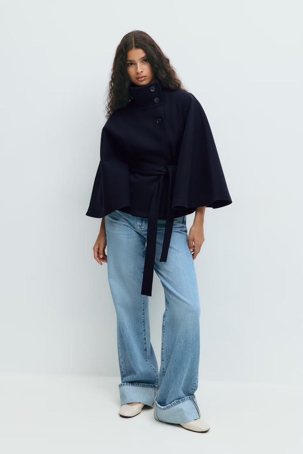 THALINDRAE – ELEGANT WOMEN’S BELTED COAT