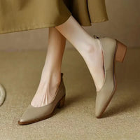 Helen Classic Pumps